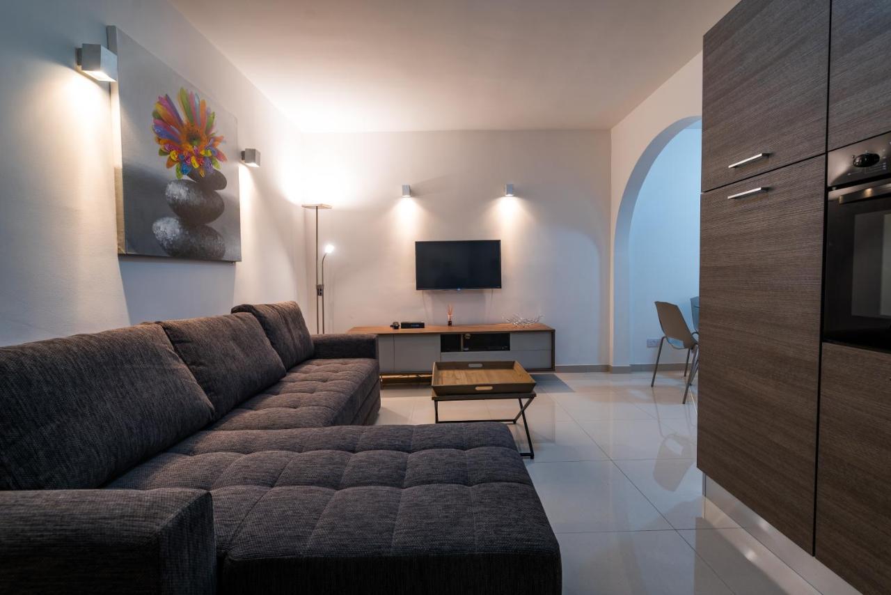 Sh6A- Qawra Prime Location 2 Bedroom Apartment St. Paul's Bay Ngoại thất bức ảnh